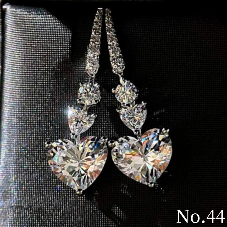 2.63ct トリロジーモアサナイトハートピアス シルバー